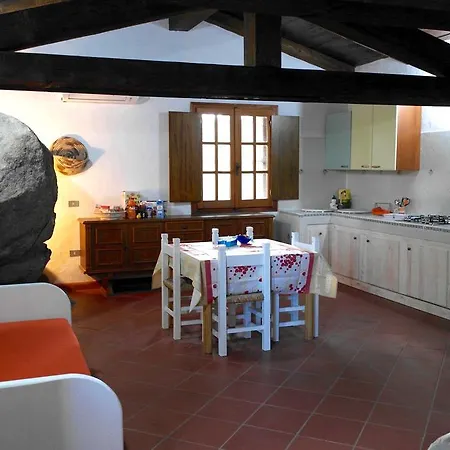Una Casa Tra Gli Alberi *