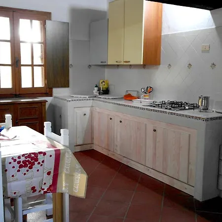 Una Casa Tra Gli Alberi * Sant’Antonio di Gallura
