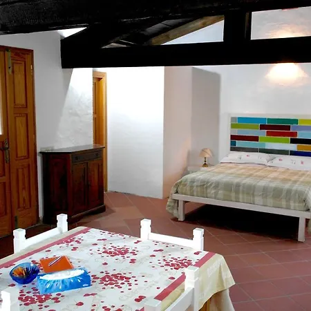 Gasthof Una Casa Tra Gli Alberi *