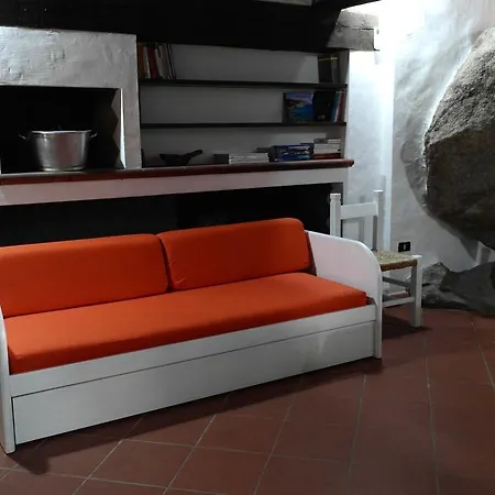 Gasthof Una Casa Tra Gli Alberi Sant’Antonio di Gallura